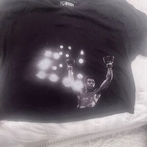 Women’s Mohamed Ali crop top boxing